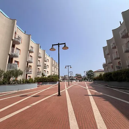 Familysun Apartment Cattolica Porto - Il Lupo Affitta Appartamento *